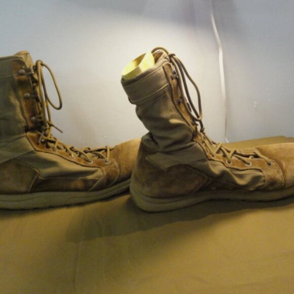 DANNER TACHYON 8\